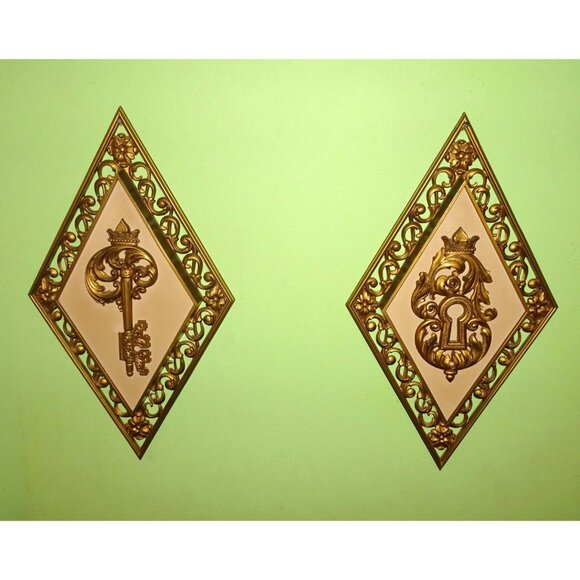 Vintage Syroco Diamond Shaped Lock & Key Wall Hangings gold plaque mcm art deco - Picture 4 of 9